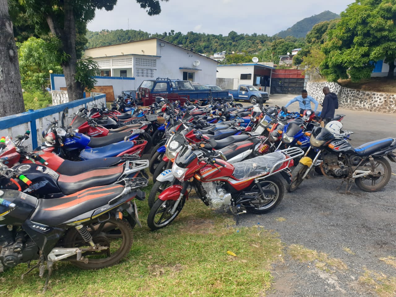 Circulation routière à Mutsamudu: 23 motos volées récupérées à la gendarmerie par les propriétaires